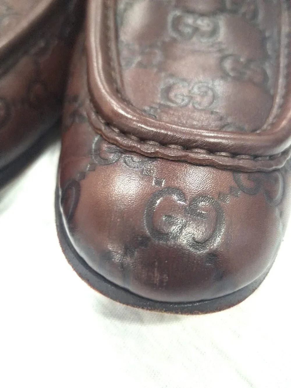 Gucci GG Monogram Leather Horsebit Loafers Brown Gold Hardware EU 40.5